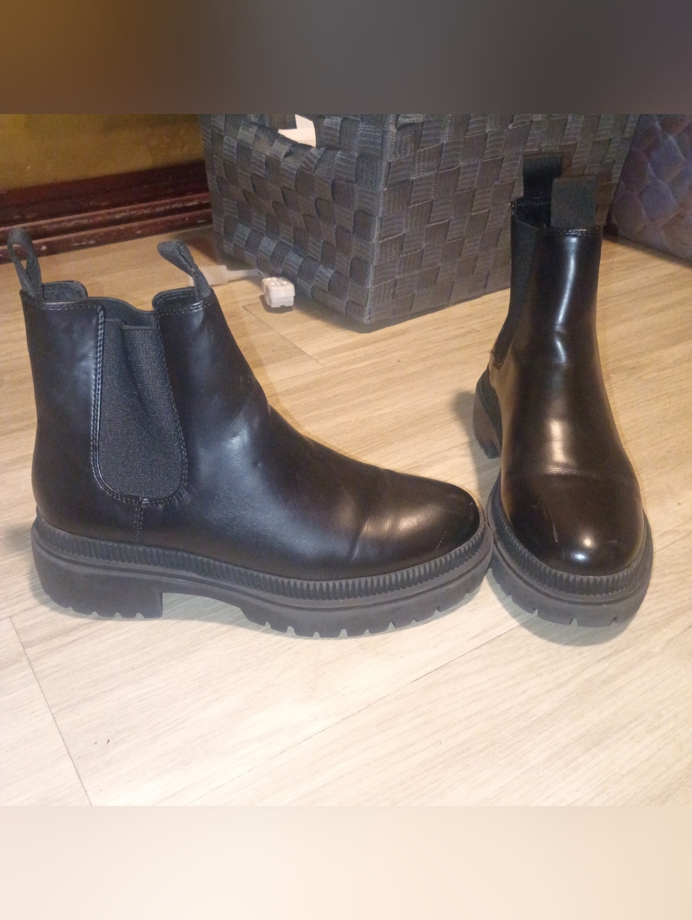 H&M Black Leather Chelsea Boots